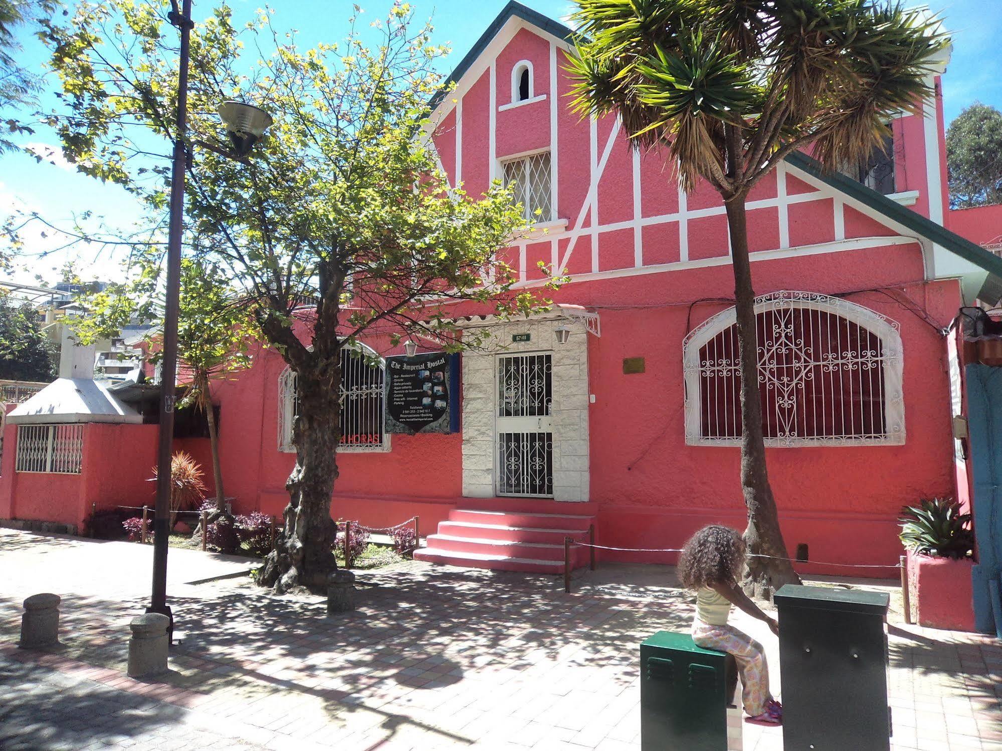 Hostal Imperial Quito Esterno foto