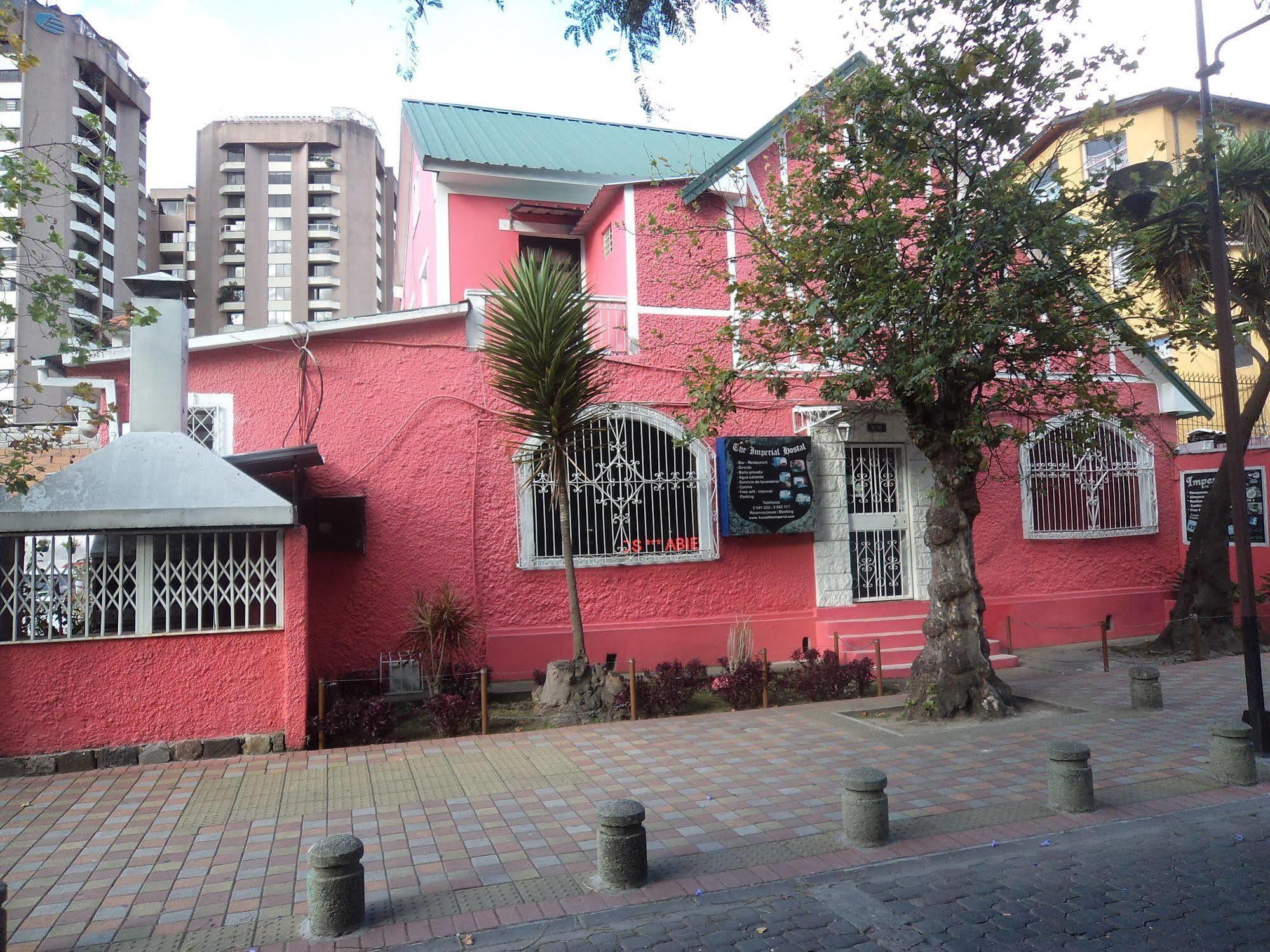 Hostal Imperial Quito Esterno foto