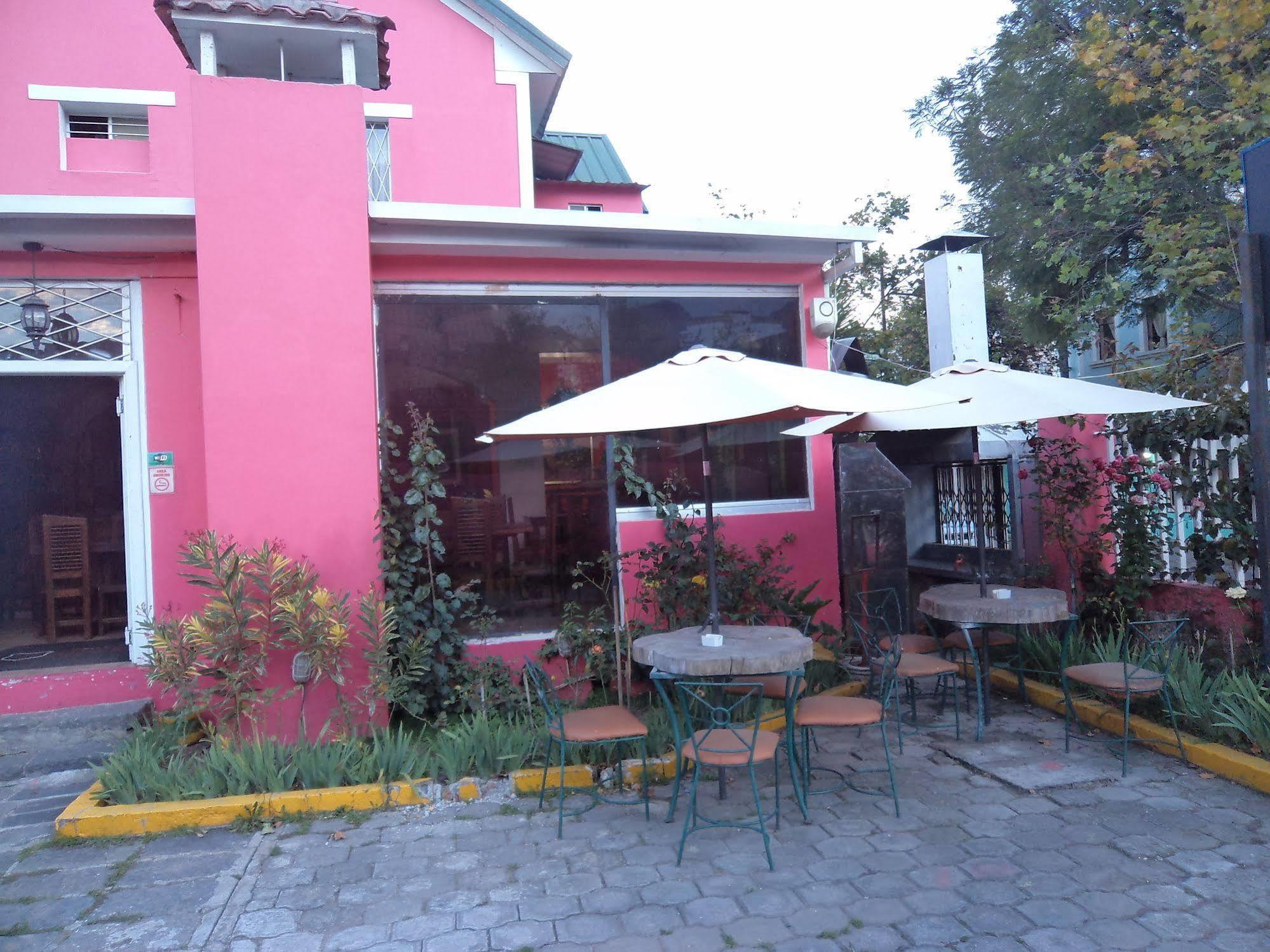 Hostal Imperial Quito Esterno foto
